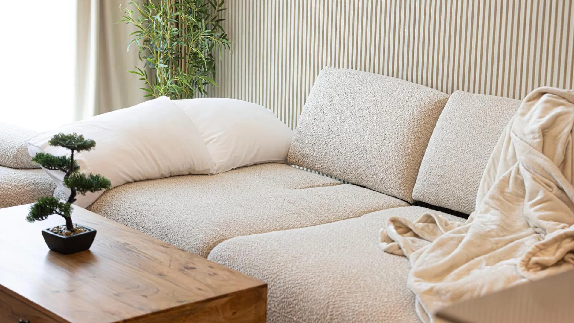 Luxury 1-Bedroom Apartment With Hall In Mamsha 沙迦