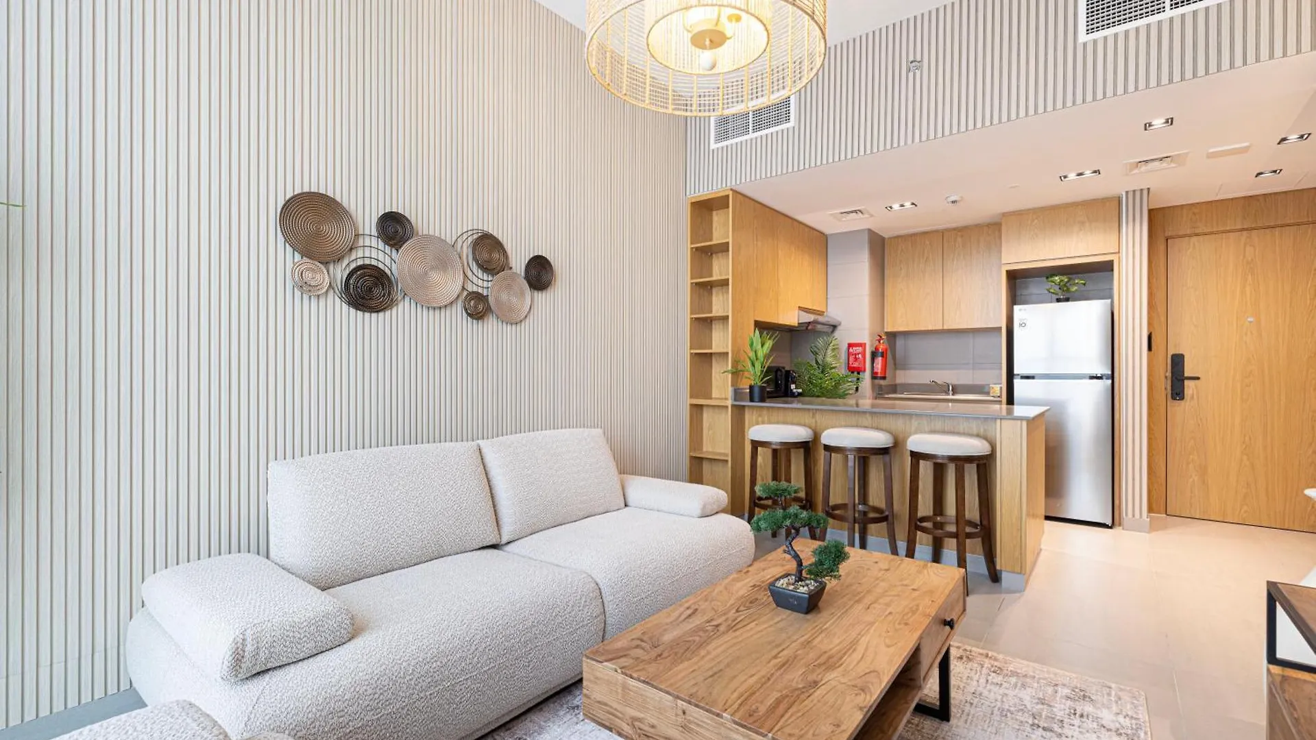 Luxury 1-Bedroom Apartment With Hall In Mamsha 沙迦